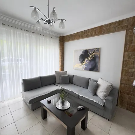 Nikos & Eleni Maisonette Apartment *