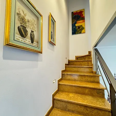 Nikos & Eleni Maisonette Apartment Néa Fókaia
