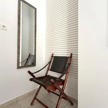 Nikos & Eleni Maisonette Apartment